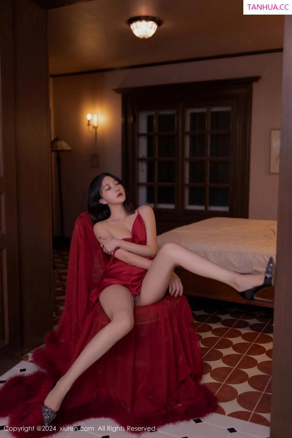 鱼子酱fish  [XiuRen]高清写真图 2024.11.08 No.9422 鱼子酱Fish 美腿性感第55张图片